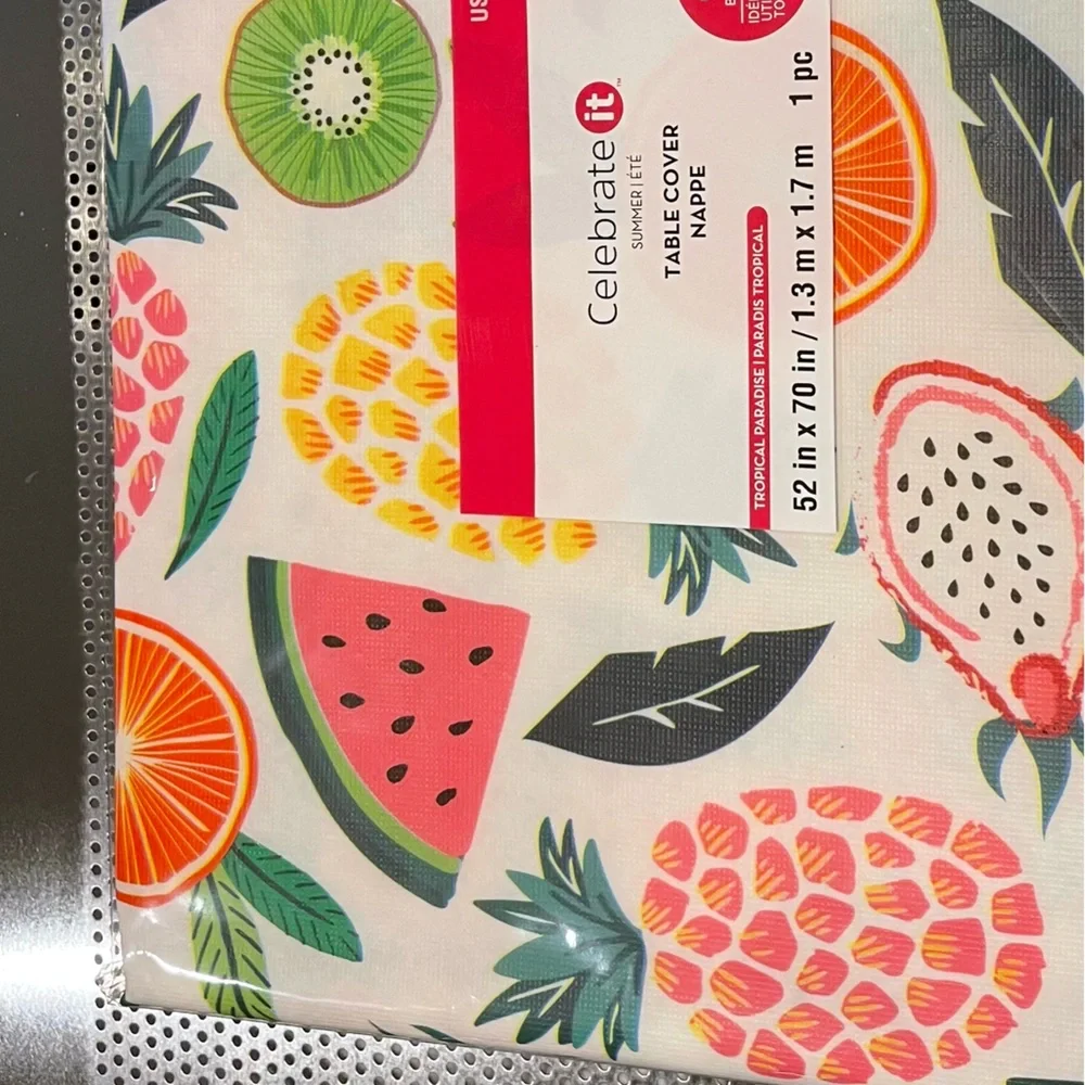 Tropical table cover. NWT. Reusable